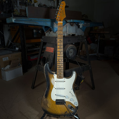 Mestric M5456 "Foundational Run" — Cloudy 2-Colour Sunburst · Serial #003