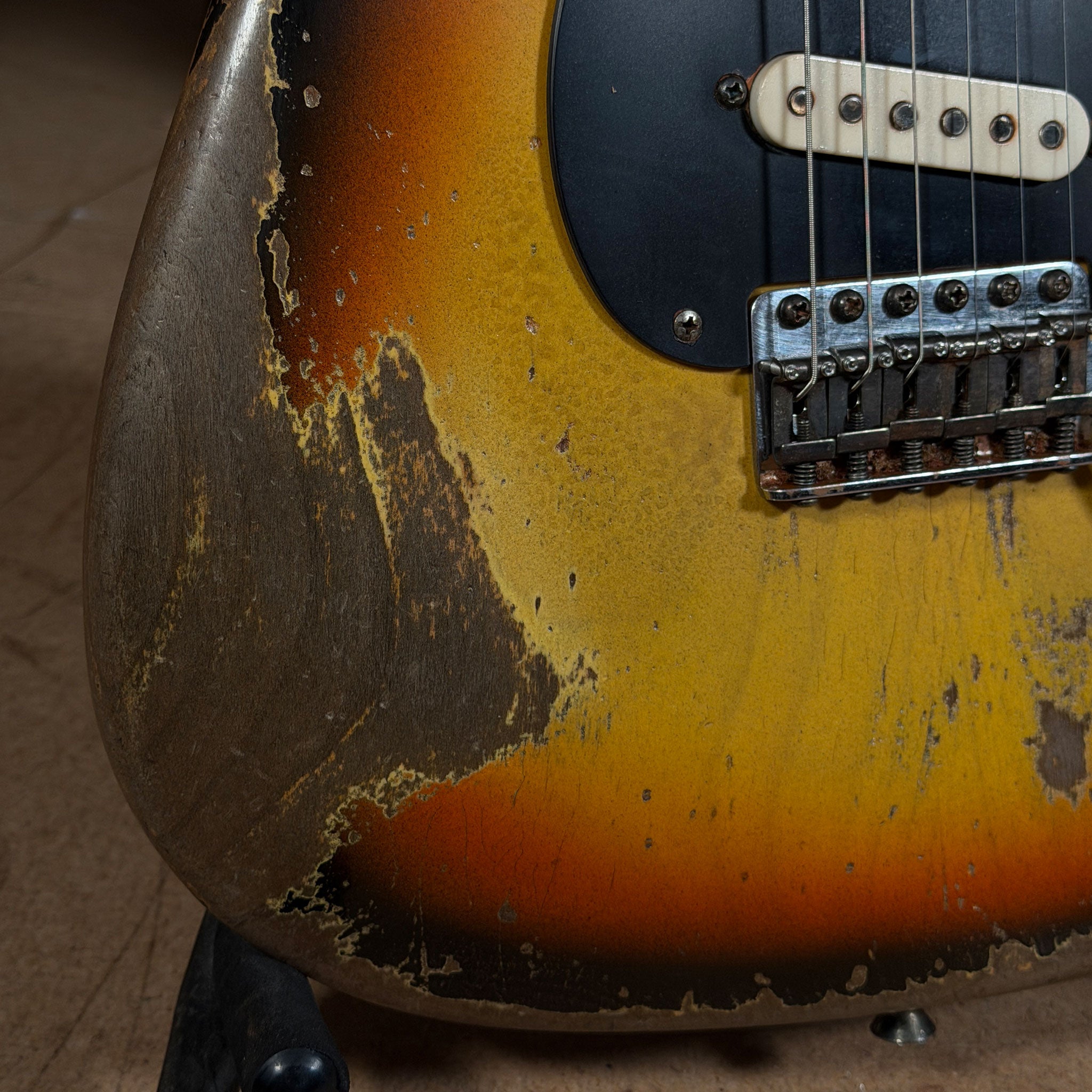 Mestric M6064 "Foundational Run" — 3-Colour Sunburst · Serial #005